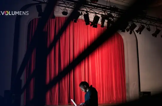 Sistem Lighting Panggung untuk Teater dan Drama: Jenis Lampu, Fungsi, dan Cara Penataannya